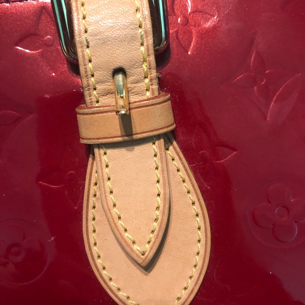 Authentic Louis Vuitton Red Brea - Picture 9 of 13